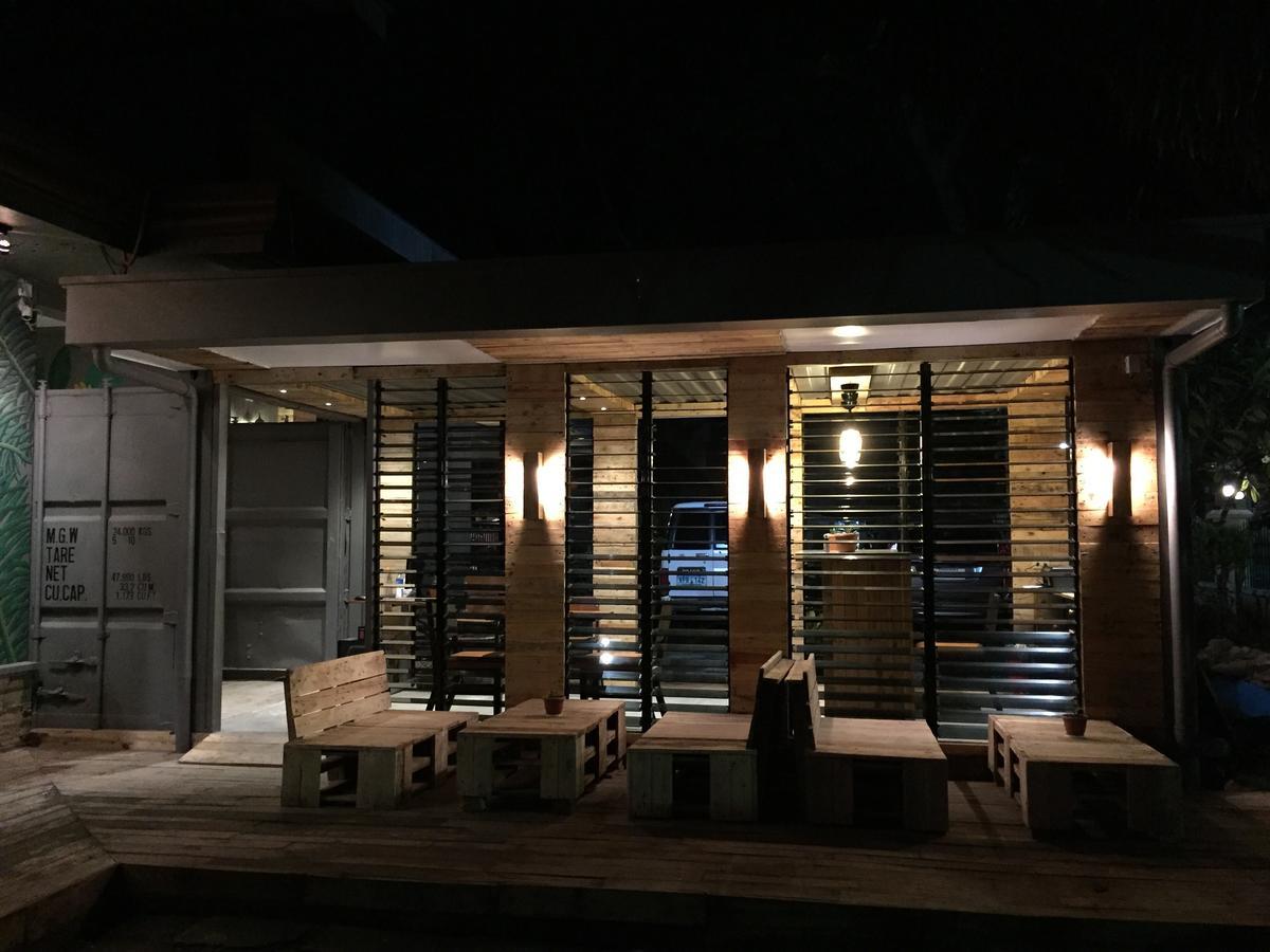 Hostel Seven 宿务 外观 照片